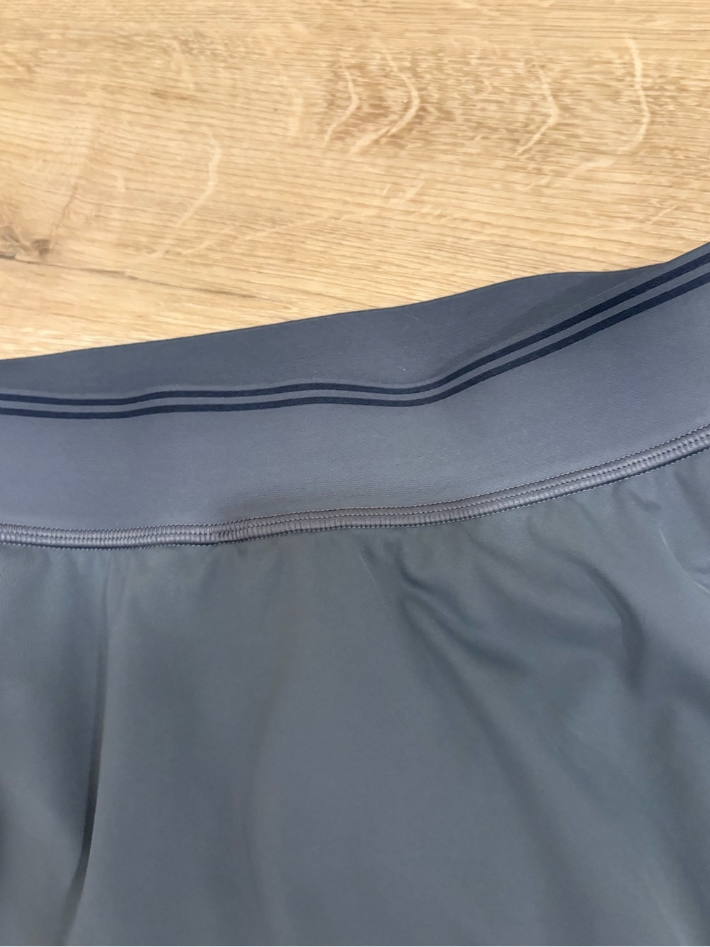 Athleta A-Line Tipped Skort Size Small - Picture 4 of 9